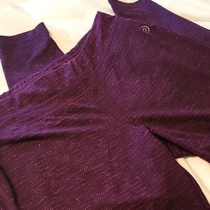 Long athletic leggings